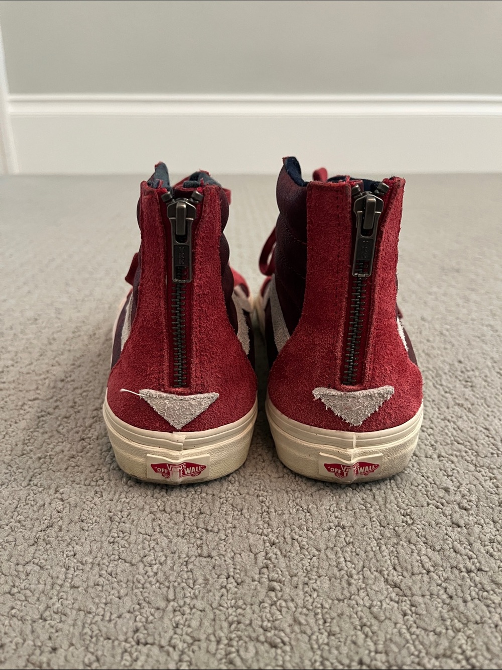 Men’s High-Top Vans Suede Skate Sneakers in Burgundy with White Stripe - Picture 3 of 6